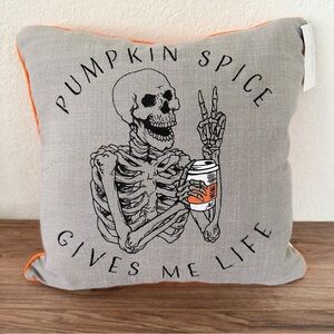 Halloween Isaac Mizrahi Skeleton Pumpkin Spice Throw Pillow NEW 16x16